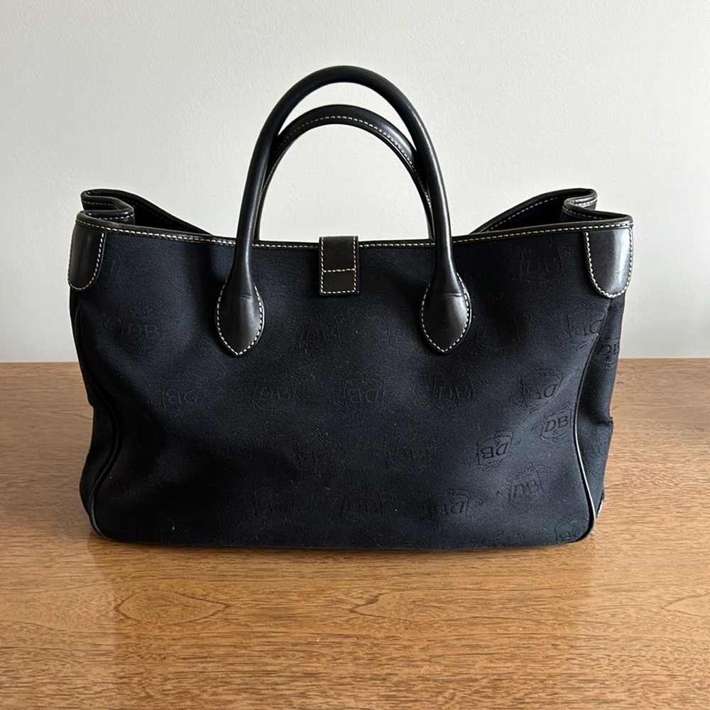 Dooney & Bourke - Picture 4 of 16